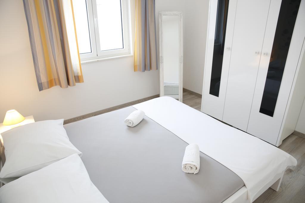 Apartments Gabrijel Vodice Ngoại thất bức ảnh