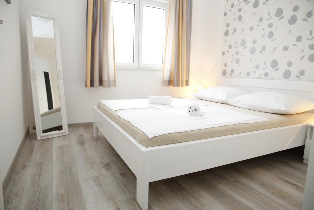 Apartments Gabrijel Vodice Ngoại thất bức ảnh
